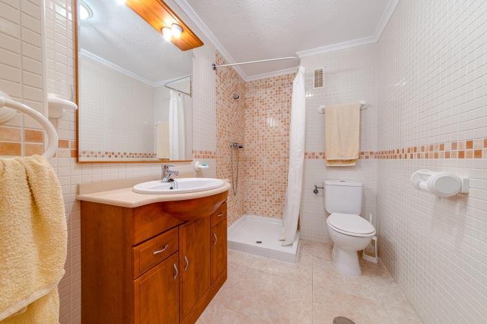 Image No.12-2 Bed Apartment for sale