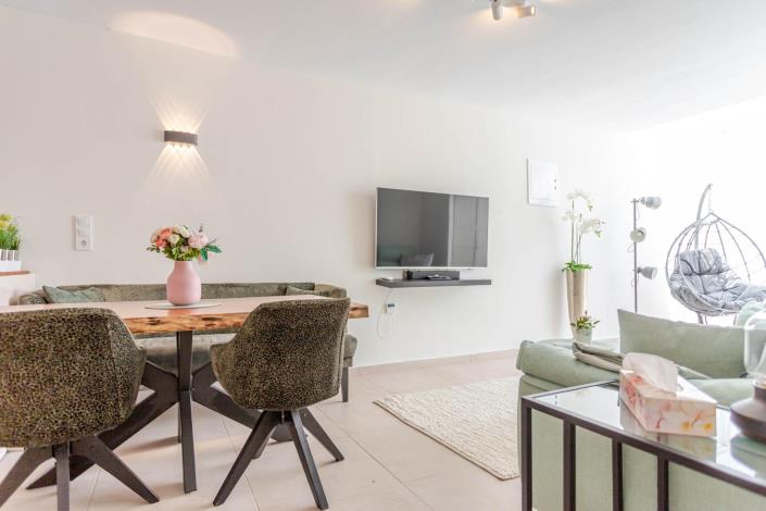 Image No.8-2 Bed Townhouse for sale