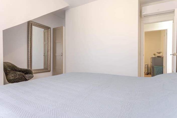 Image No.13-2 Bed Townhouse for sale