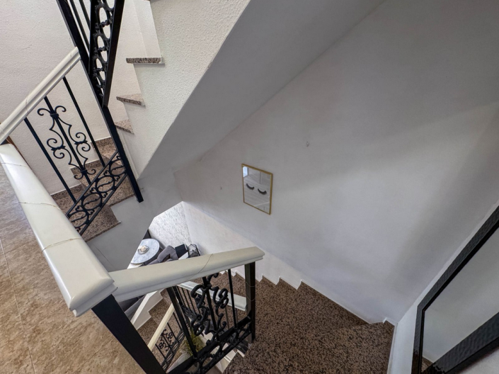 Image No.11-3 Bed Townhouse for sale