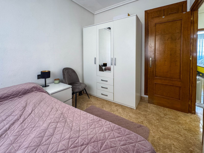 Image No.18-3 Bed Townhouse for sale