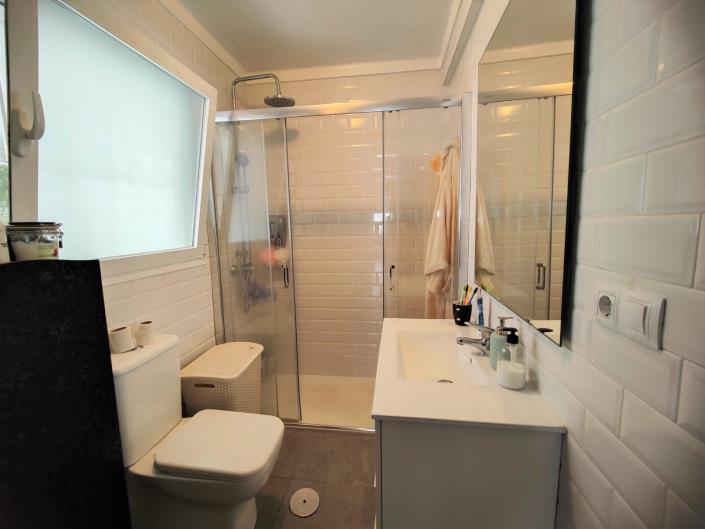 Image No.25-4 Bed Villa for sale