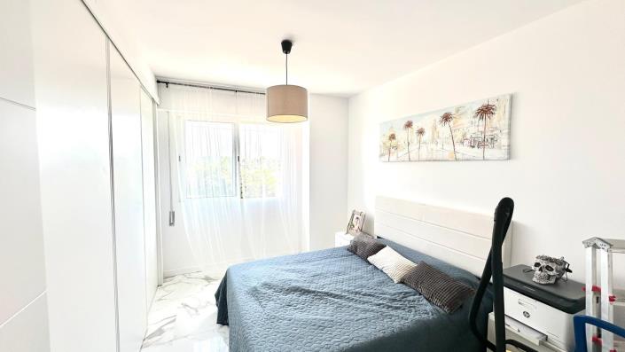 Image No.20-2 Bed Apartment for sale