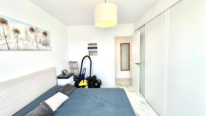 Image No.21-2 Bed Apartment for sale