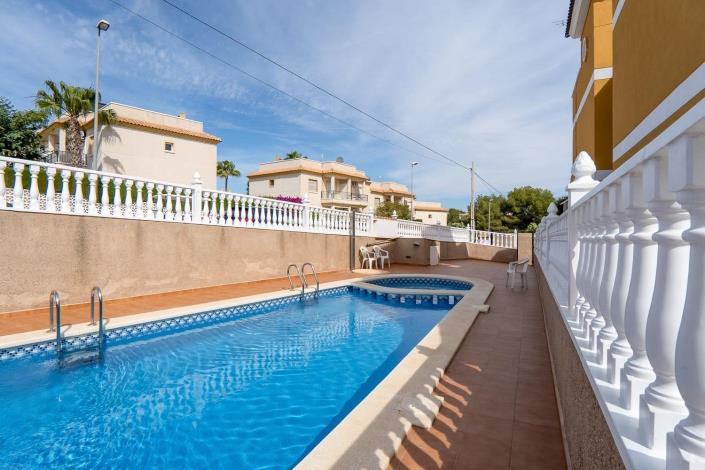 Image No.5-2 Bed Bungalow for sale