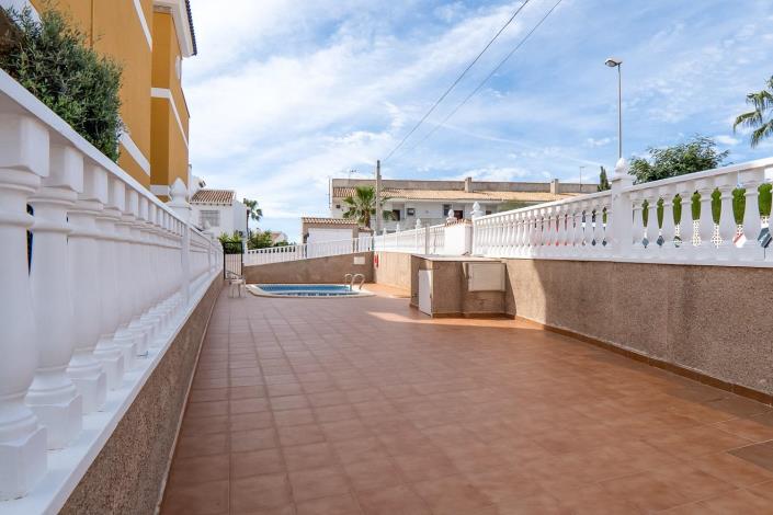 Image No.7-2 Bed Bungalow for sale