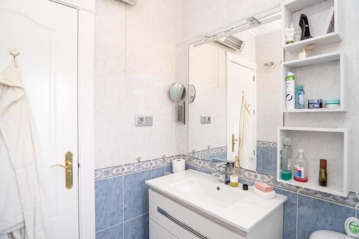 Image No.13-2 Bed Bungalow for sale