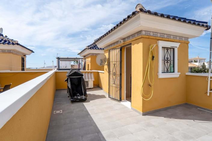 Image No.14-2 Bed Bungalow for sale