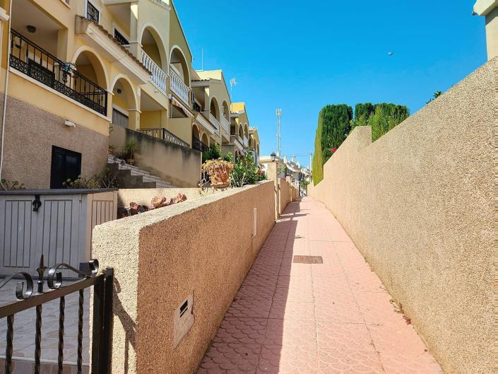 Image No.36-2 Bed Bungalow for sale