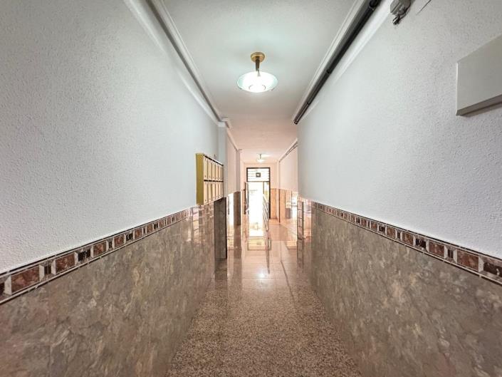 Image No.12-4 Bed Apartment for sale