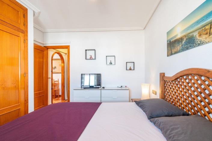 Image No.21-2 Bed Apartment for sale