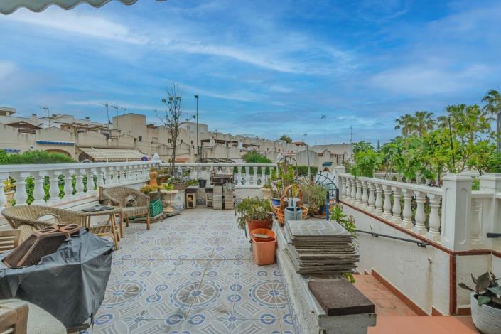 Image No.27-2 Bed Villa for sale