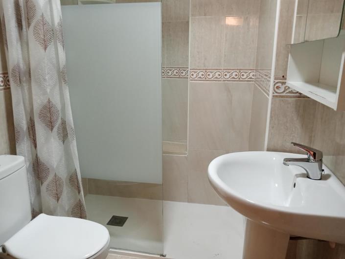 Image No.28-2 Bed Apartment for sale