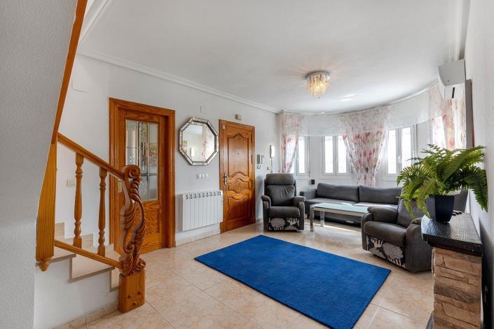 Image No.3-5 Bed Villa for sale