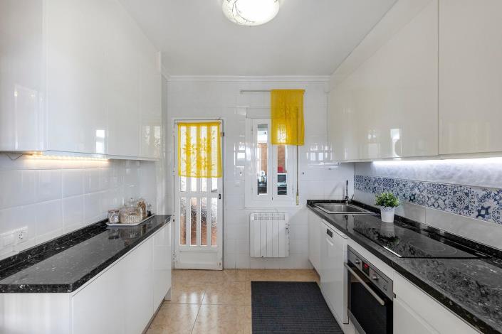 Image No.19-5 Bed Villa for sale