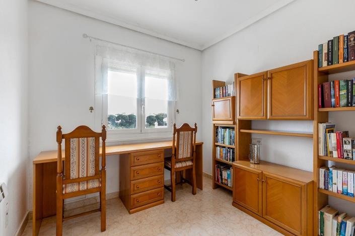 Image No.26-5 Bed Villa for sale