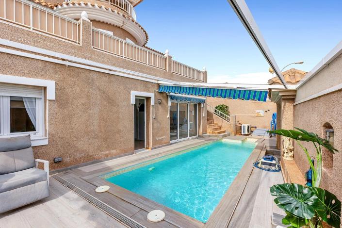 Image No.38-5 Bed Villa for sale