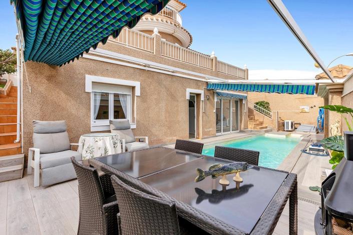 Image No.39-5 Bed Villa for sale