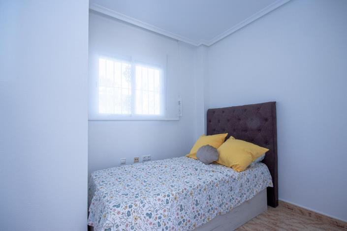 Image No.10-3 Bed Duplex for sale