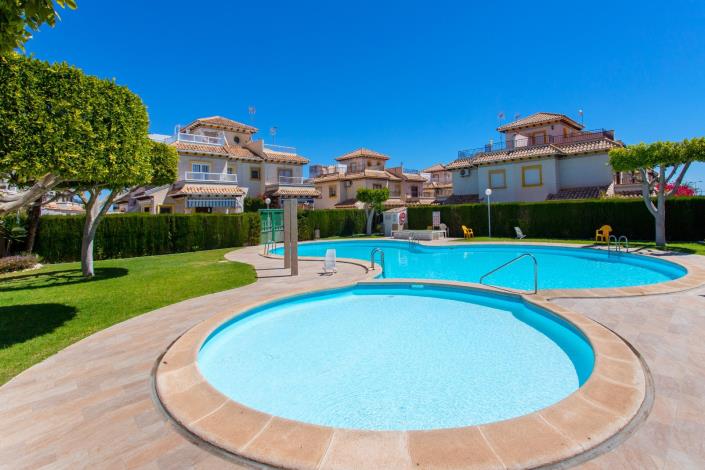 Image No.4-2 Bed Bungalow for sale