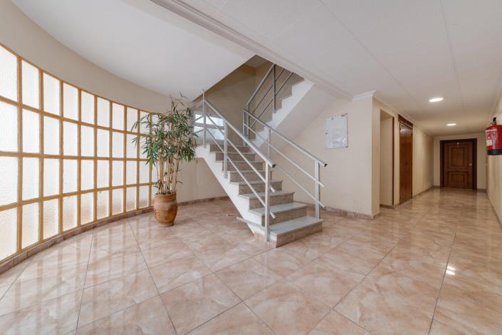 Image No.35-3 Bed Apartment for sale