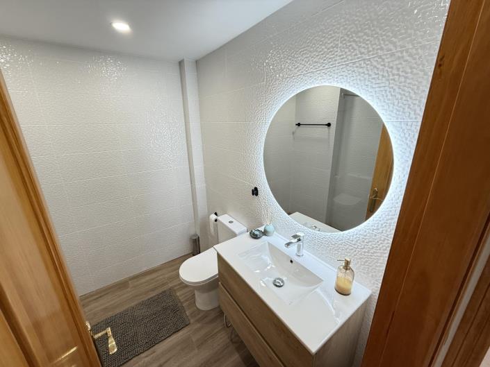 Image No.8-2 Bed Apartment for sale