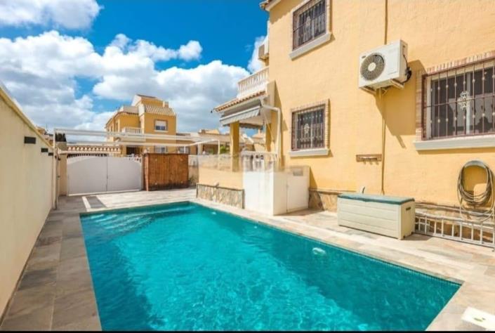 Image No.4-5 Bed Villa for sale