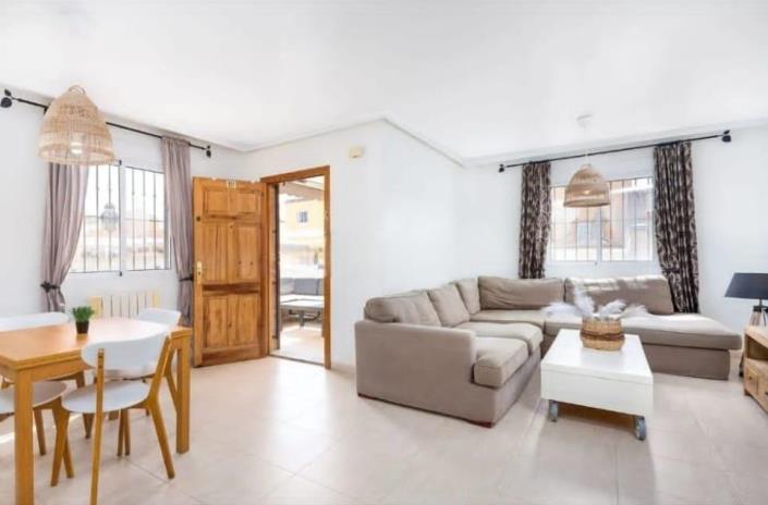 Image No.2-5 Bed Villa for sale