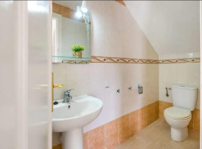 Image No.18-5 Bed Villa for sale