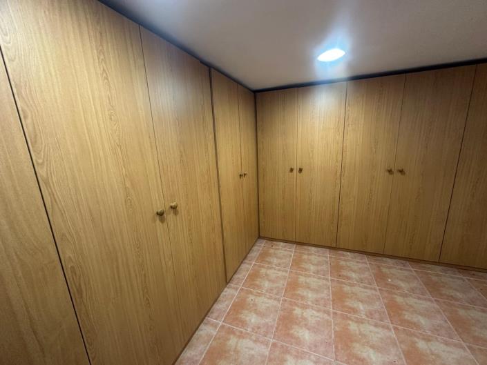 Image No.40-5 Bed Villa for sale