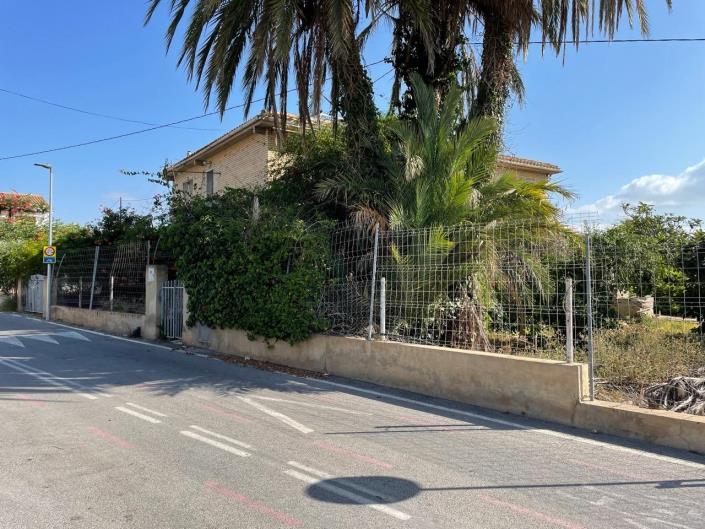 Image No.1-5 Bed House/Villa for sale