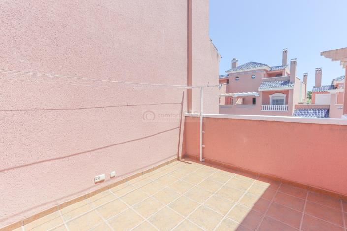 Image No.19-3 Bed Townhouse for sale