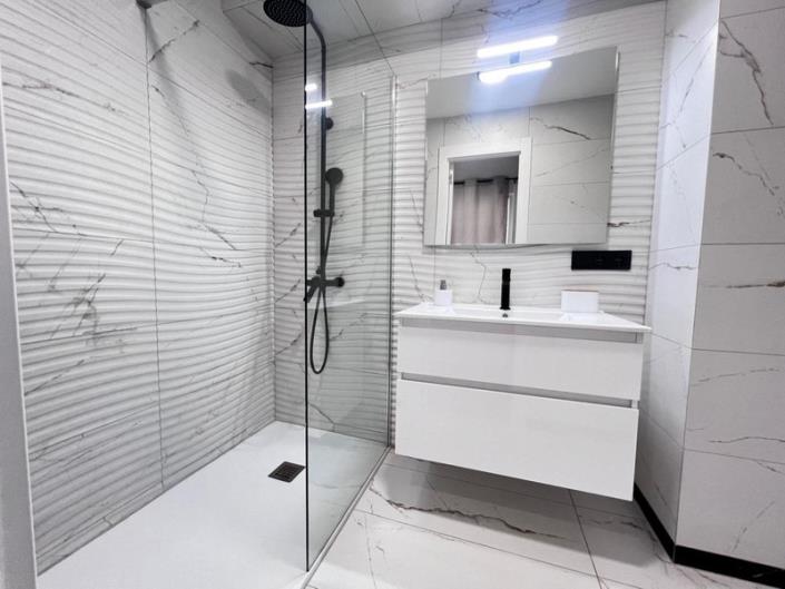 Image No.12-3 Bed Apartment for sale