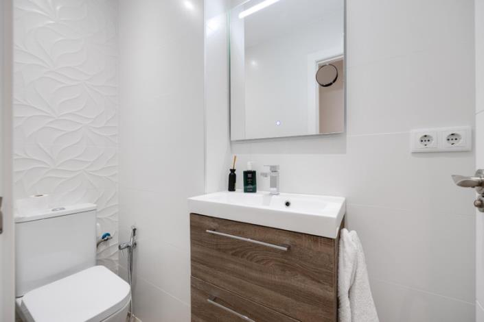 Image No.18-3 Bed Apartment for sale