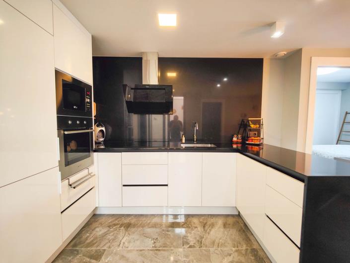 Image No.19-2 Bed Apartment for sale