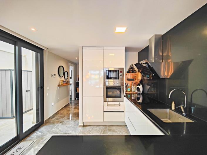 Image No.21-2 Bed Apartment for sale