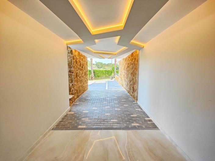 Image No.37-2 Bed Apartment for sale