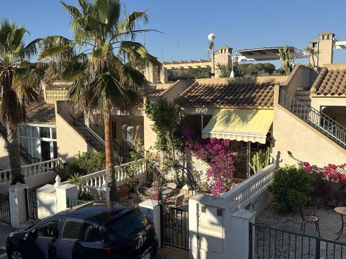 Image No.4-2 Bed Townhouse for sale