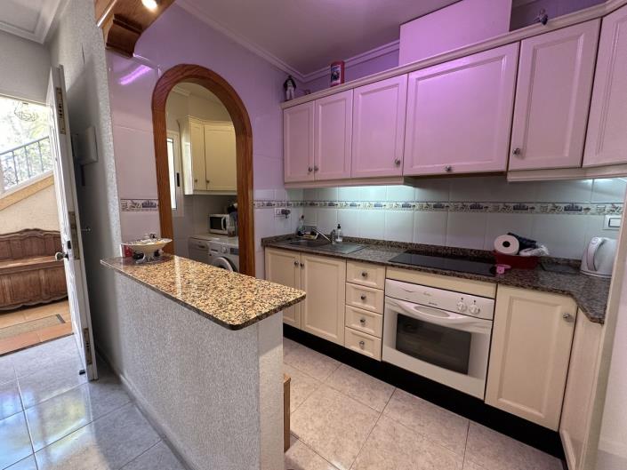 Image No.13-2 Bed Townhouse for sale