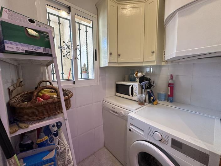 Image No.14-2 Bed Townhouse for sale