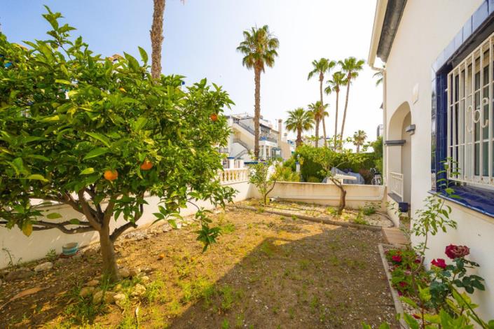 Image No.15-3 Bed Townhouse for sale