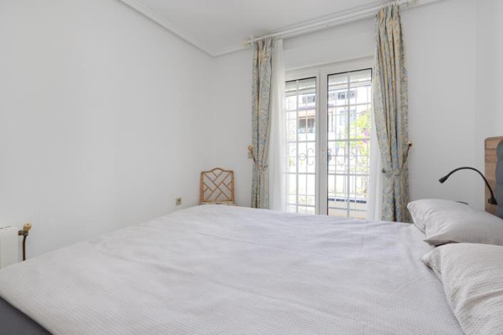 Image No.27-3 Bed Townhouse for sale