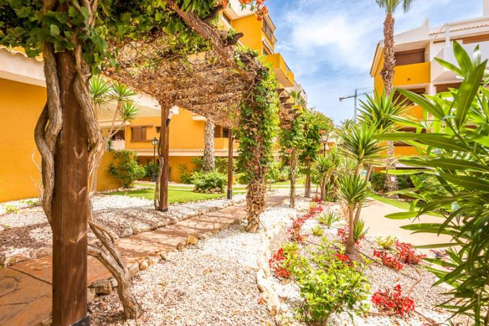 Image No.20-2 Bed Apartment for sale