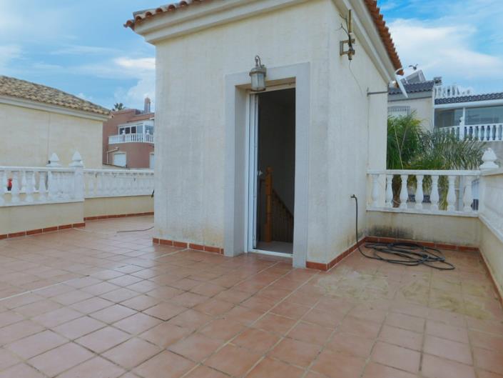 Image No.26-3 Bed Villa for sale