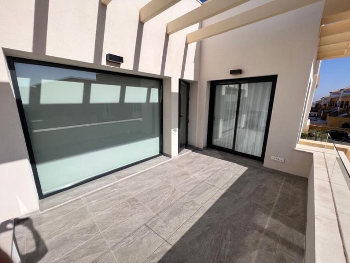 Image No.21-3 Bed Villa for sale