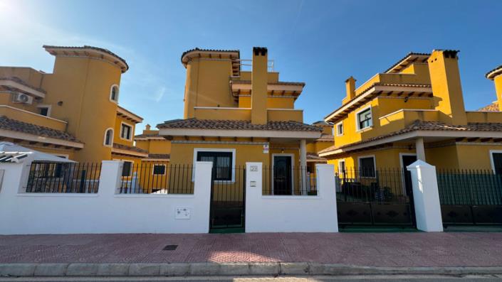 Image No.4-3 Bed Villa for sale