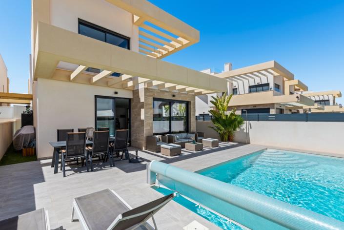 Image No.5-3 Bed Villa for sale