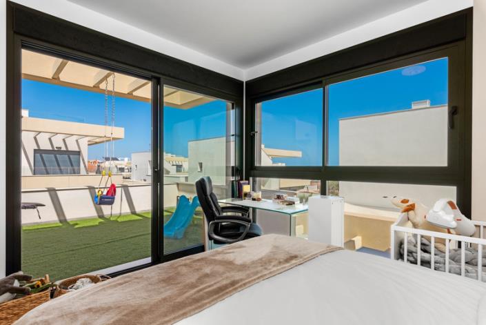 Image No.25-3 Bed Villa for sale