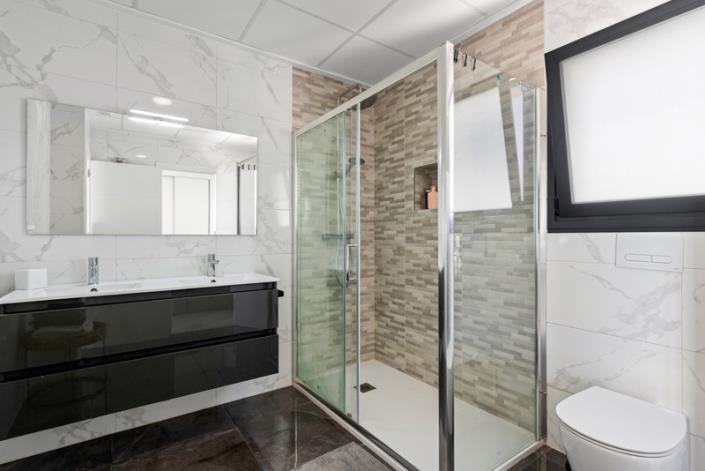 Image No.29-3 Bed Villa for sale