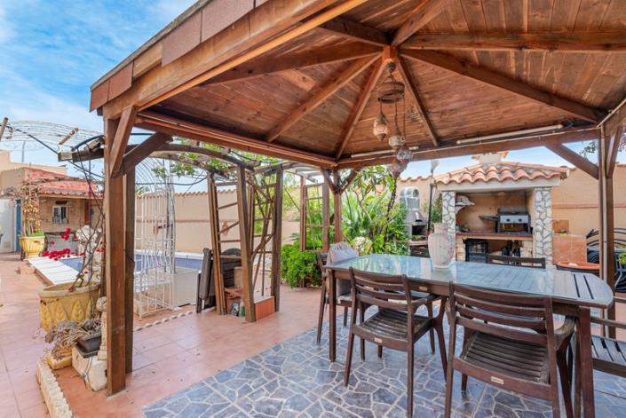 Image No.3-3 Bed Villa for sale